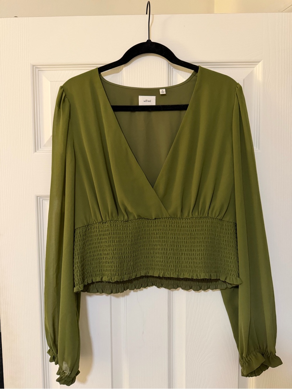 Aritzia Wilfred Green Smocked-Waist Long Sleeve Top